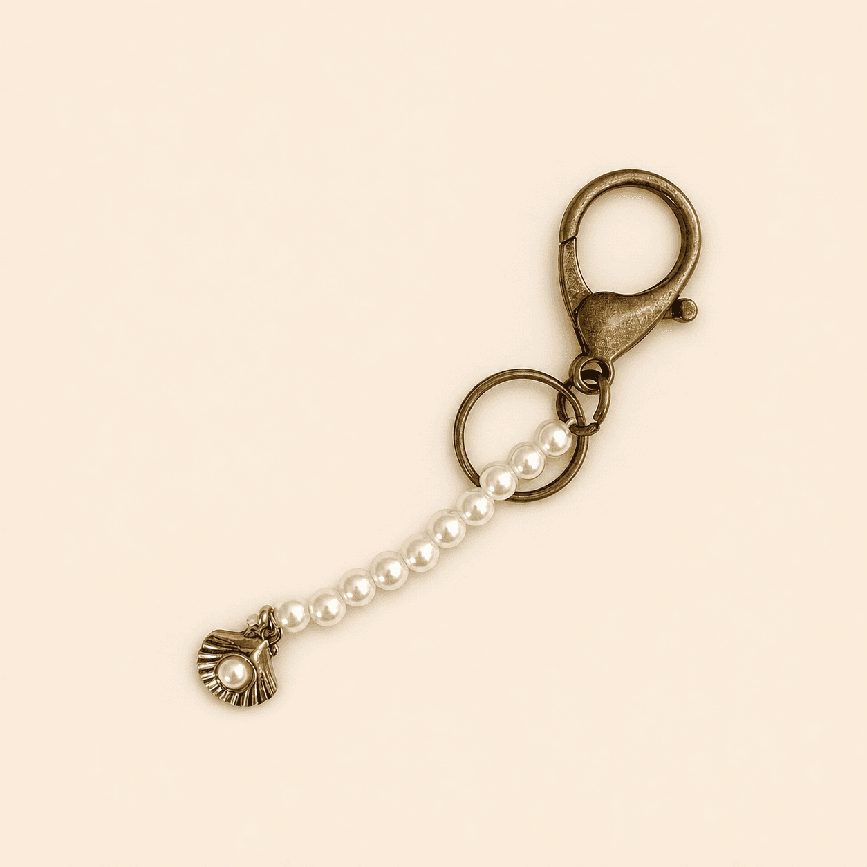 Pearl Shell Keychain handmade keychain